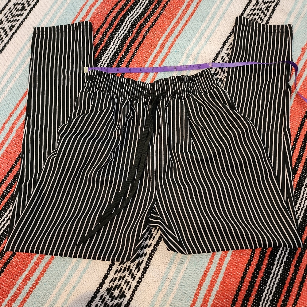 NWOT Shein Black and White Striped Drawstring Trouser Size Small